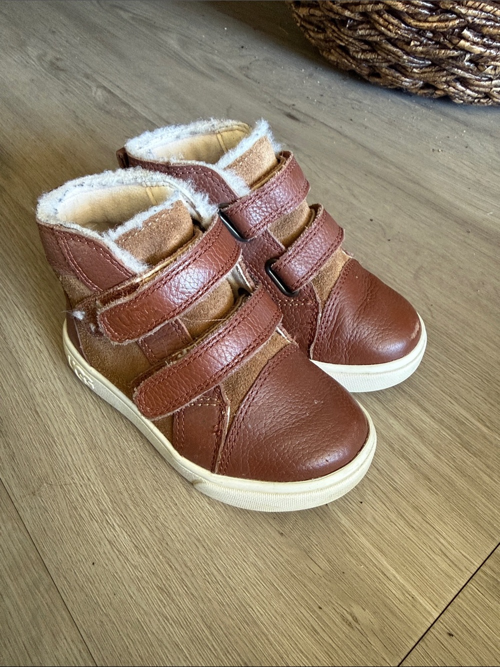Ugh Kids Brown Faux-Fur High-Top Sneakers - Velcro Closure